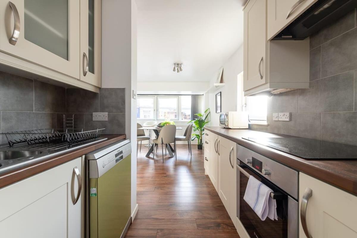 City Center,2 Bedroom Apartment With Parking CBG Esterno foto