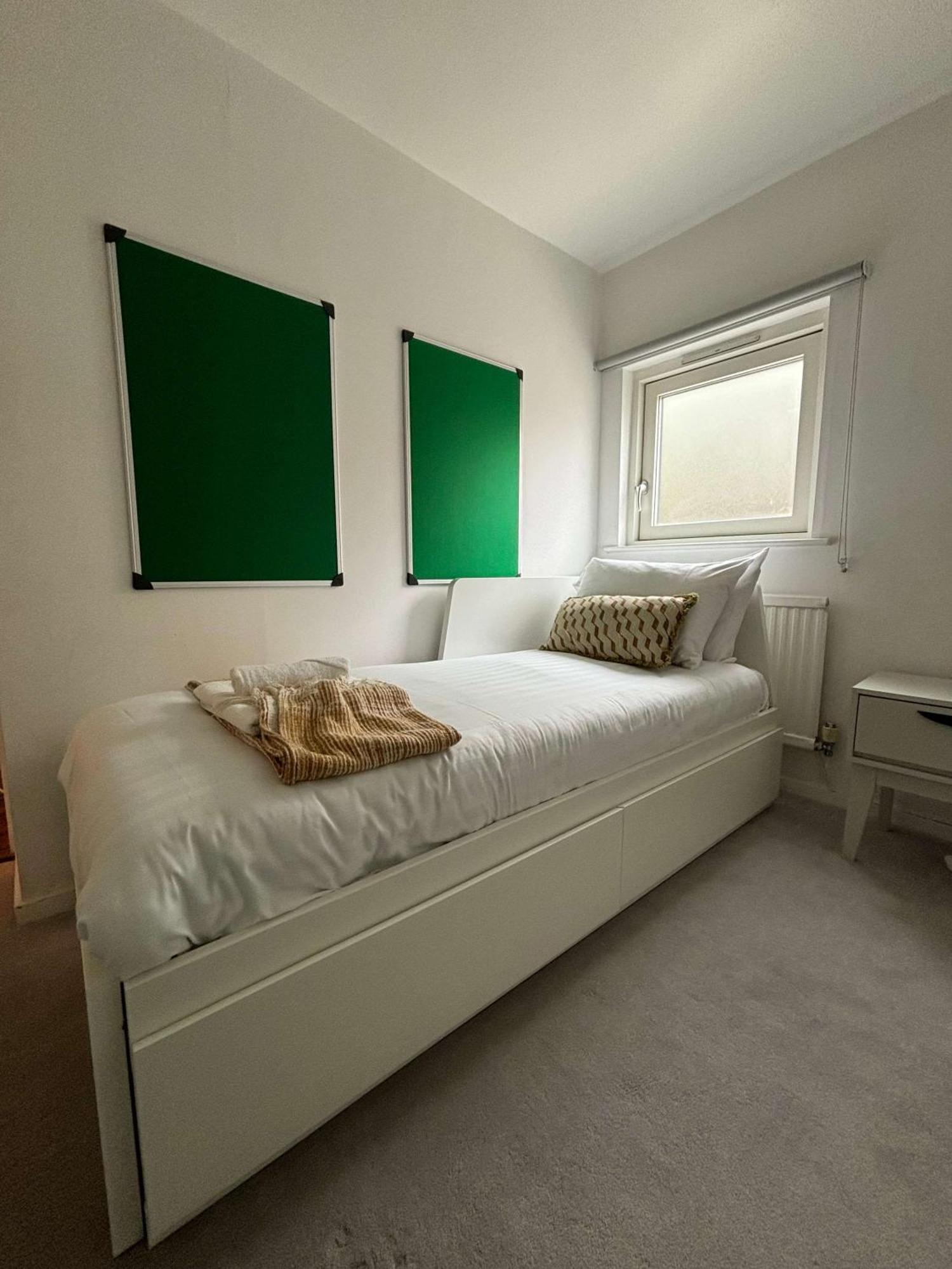 City Center,2 Bedroom Apartment With Parking CBG Esterno foto